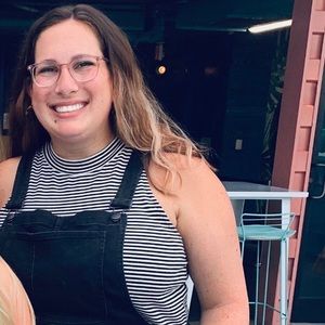 Meet your Posher, Lori